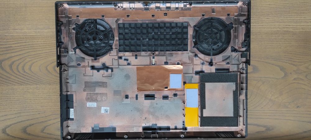 Lenovo Legion Y530-15ICH model 81FV не робочий. Гріється елемент.