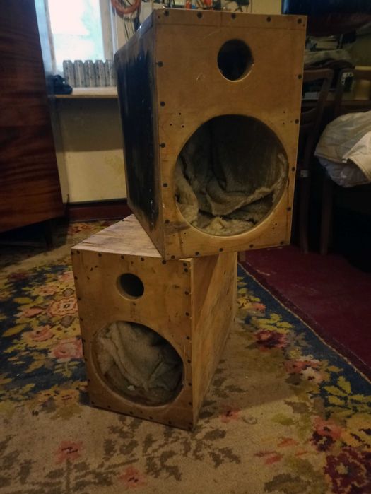 Корпуса из фанеры под динамики, саб. 52х28х43, окружности 6см и 24см