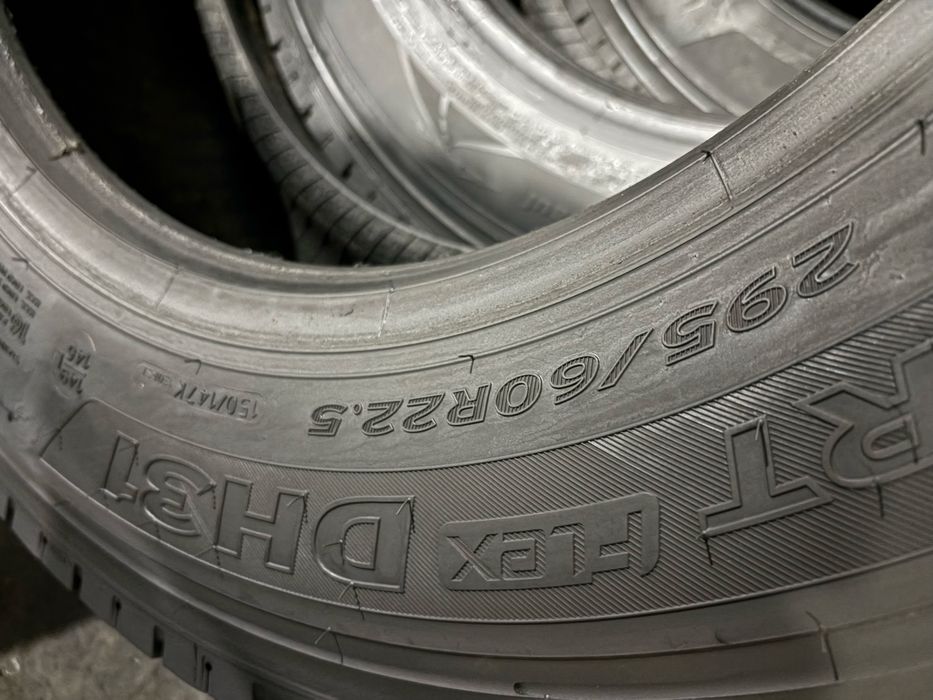 шина вантажна б/в 295/60R22,5 Hankook DH31  (4 шт.)