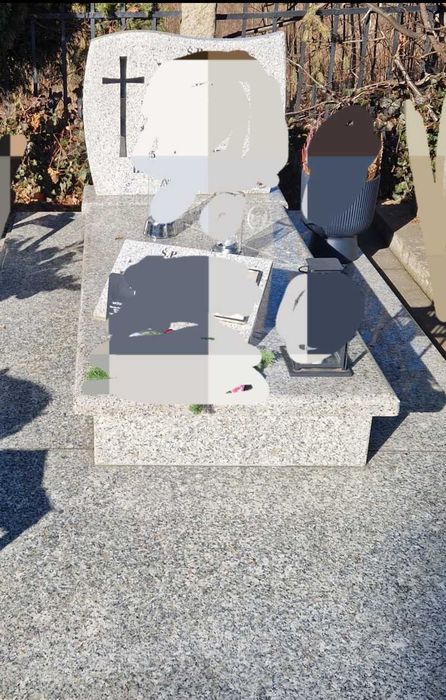 Pomnik granitowy / nagrobek