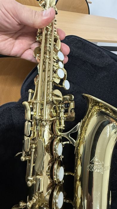 Saksofon sopranowy zagięty ANTIGUA® SS3159LQ