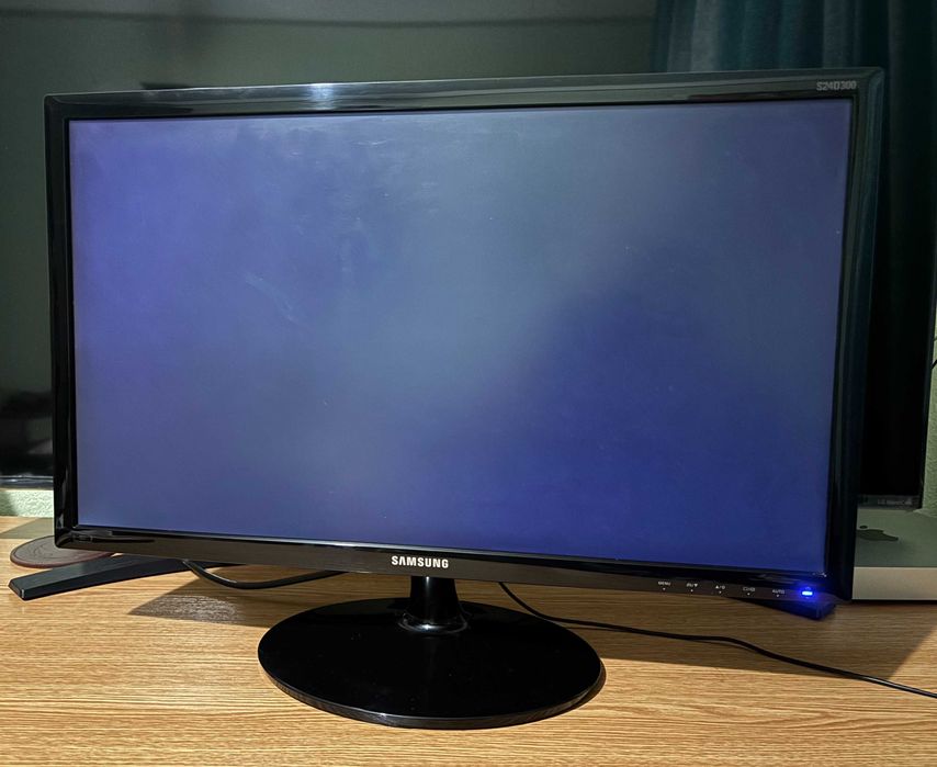 Монітор Samsung S24D300 24" Full HD