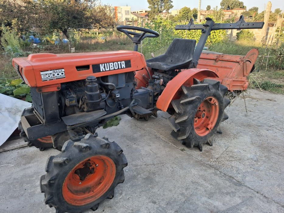 Kubota B6000 4X4