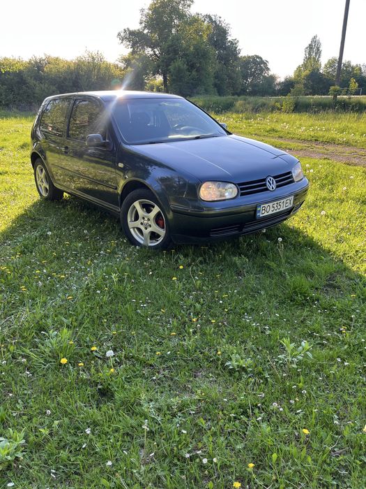 Продам Volkswagen Golf 4