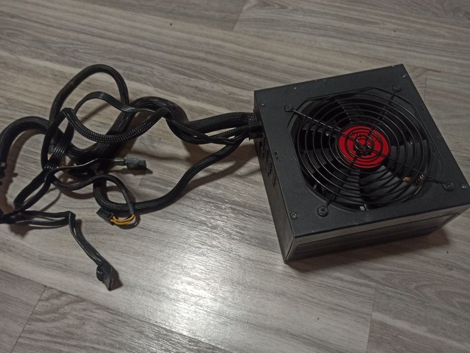 Блок питания Corsair 600w, рабочий, идеал.