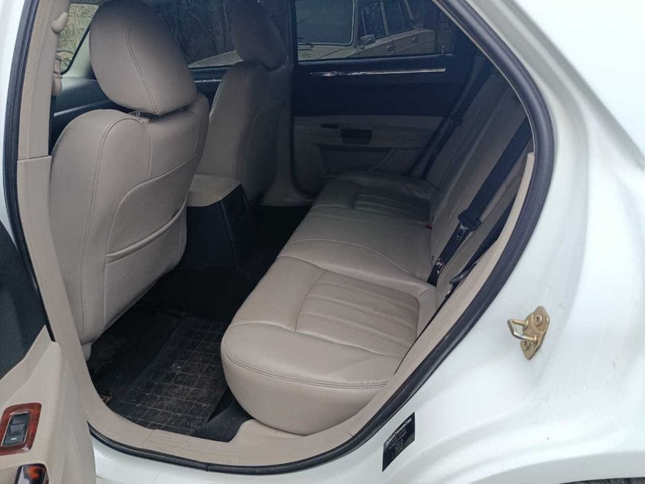 Продам CHRYSLER 300C