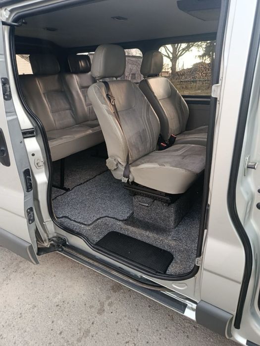 Trafic 2007 пасажир