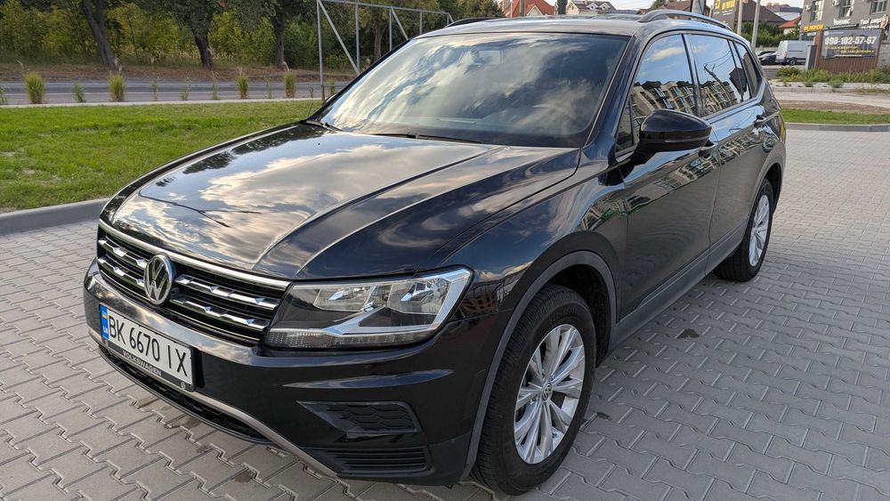 Volkswagen Tiguan 2020 7 місць