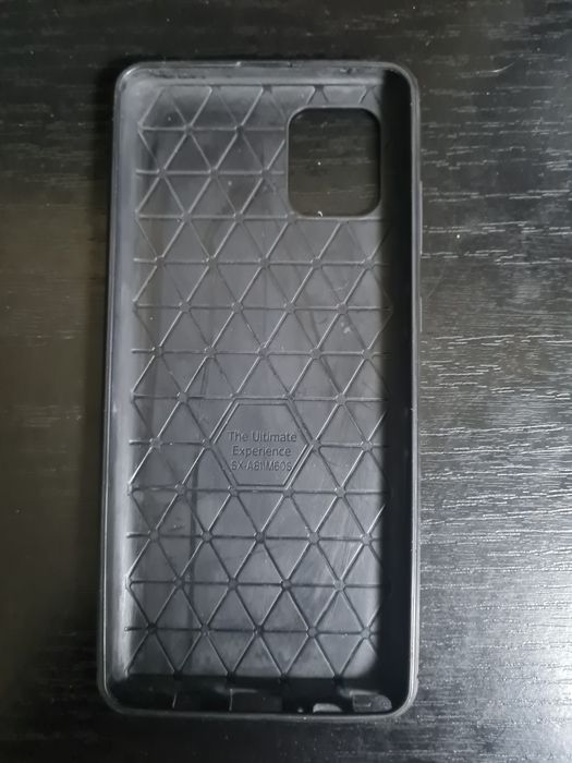 Захистний чехол "Ultimate Carbon "до Samsung Note 10lite. б,у.
