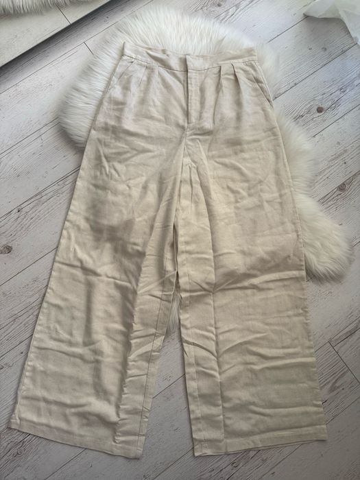 Eleganckie materiałowe spodnie