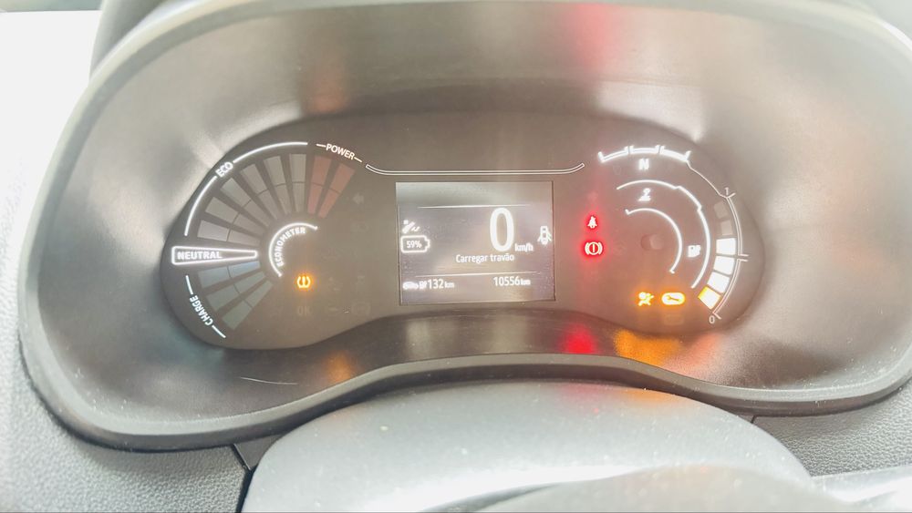 Dacia spring eletrico para pecas