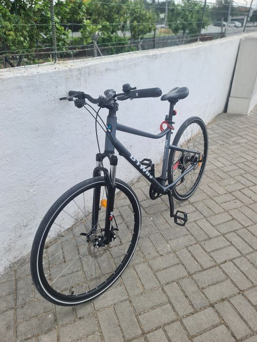 Bicicleta RIVERSIDE 500 Azul escuro.