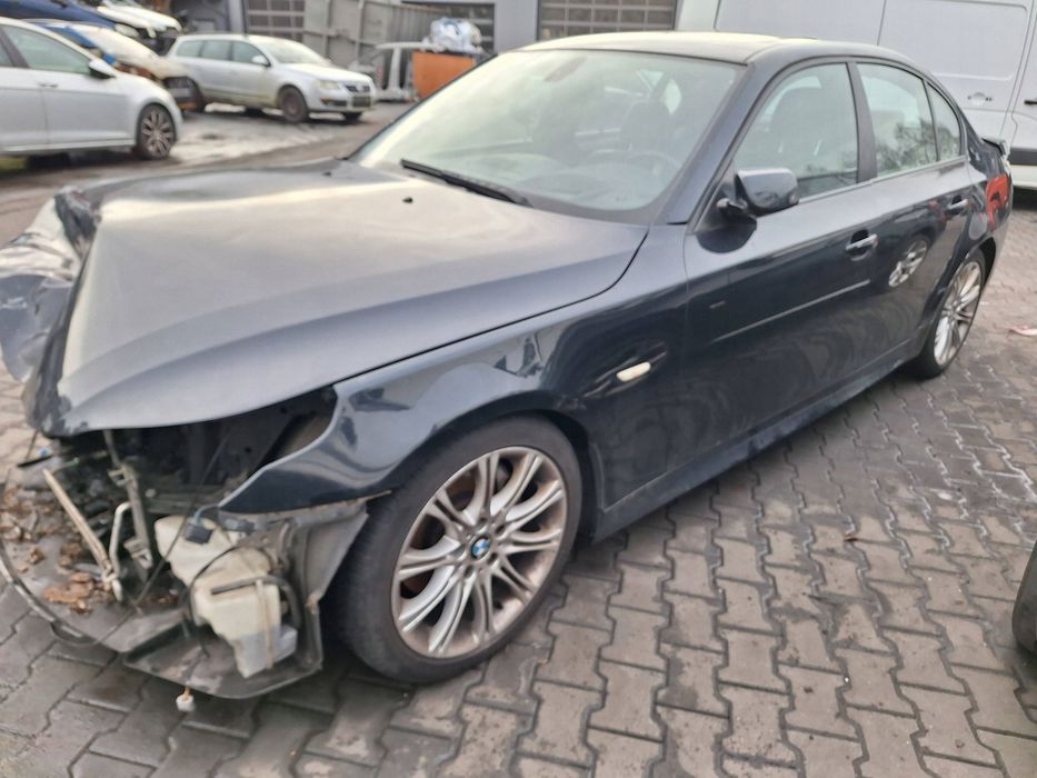 bmw 5 e60 e61 lci carbonschwarz metallic 416 granatowy błotnik przód lewy