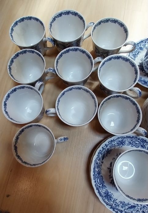 12 chávenas de chá inglesas Ridgway Ironstone