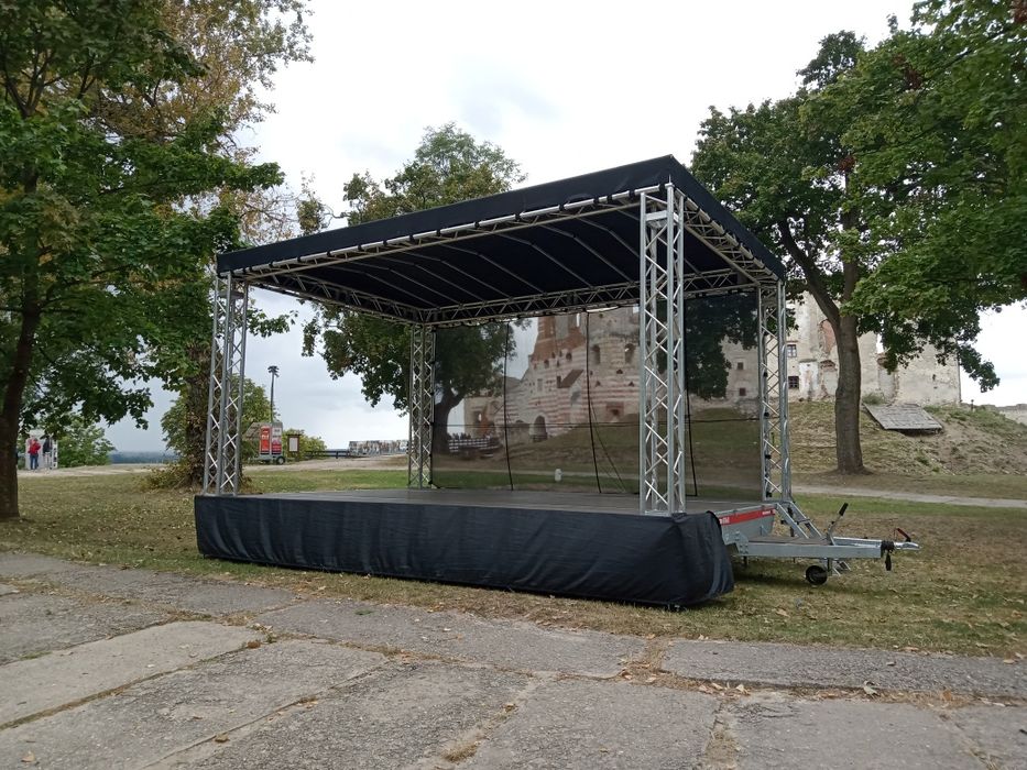 Scena mobilna 6x4  naglośnienie światlo
