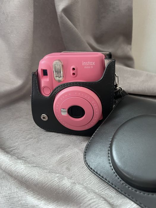 Instax Mini 9 — з чохлом та картриджем
