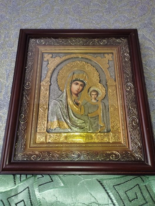 Ікона Казанська Божа Матір, срібло з позолотою
В наявності
