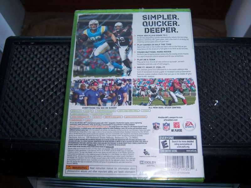 Madden NFL 11 . .