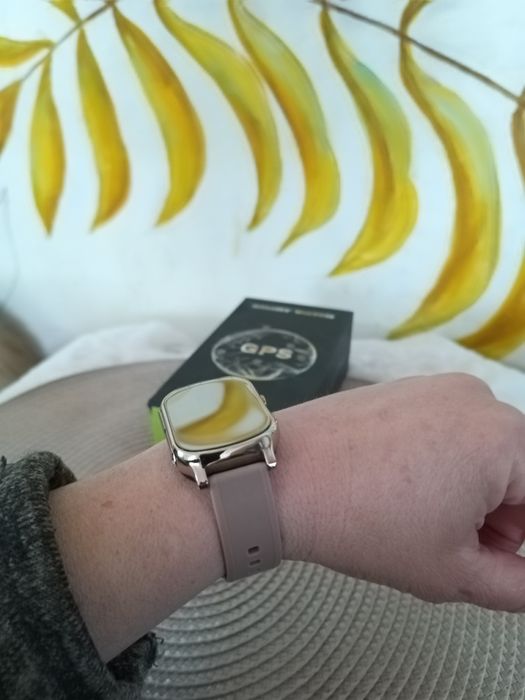 Продам Розумний годинник Smart Watch з GPS GW700 Golden