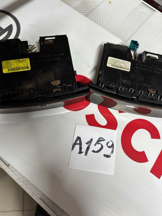 Попільничка/пепельница Mercedes GL 164  	A1648100130