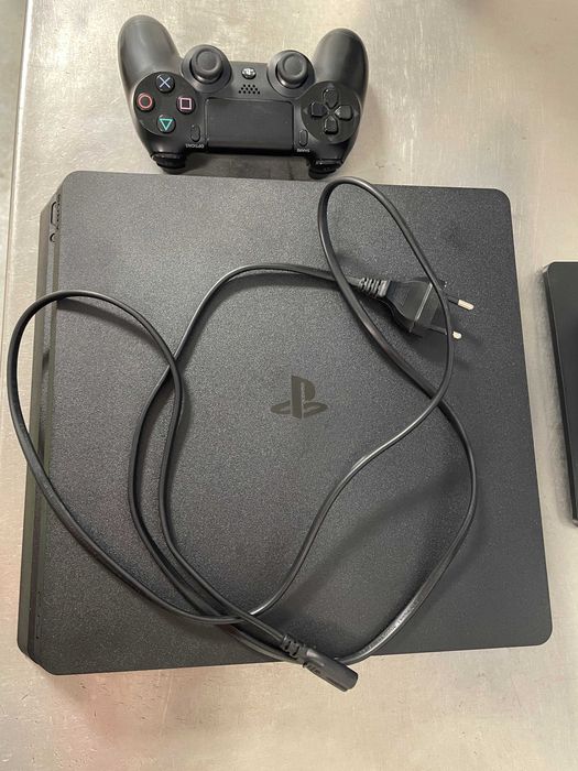 Playstation 4 Slim + jogos