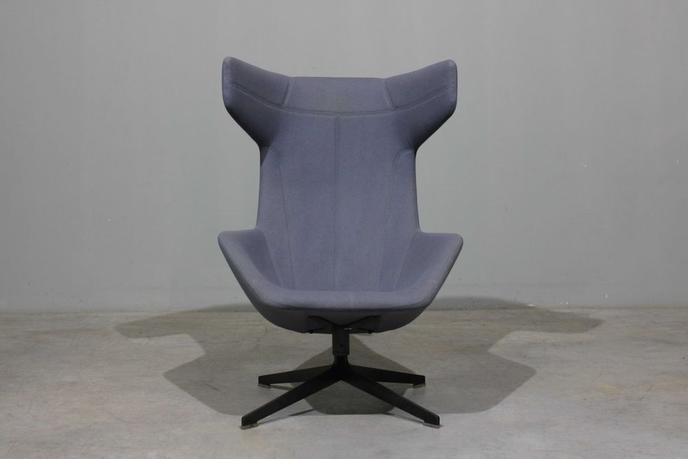 Poltrona Alfredo Haberli em tecido