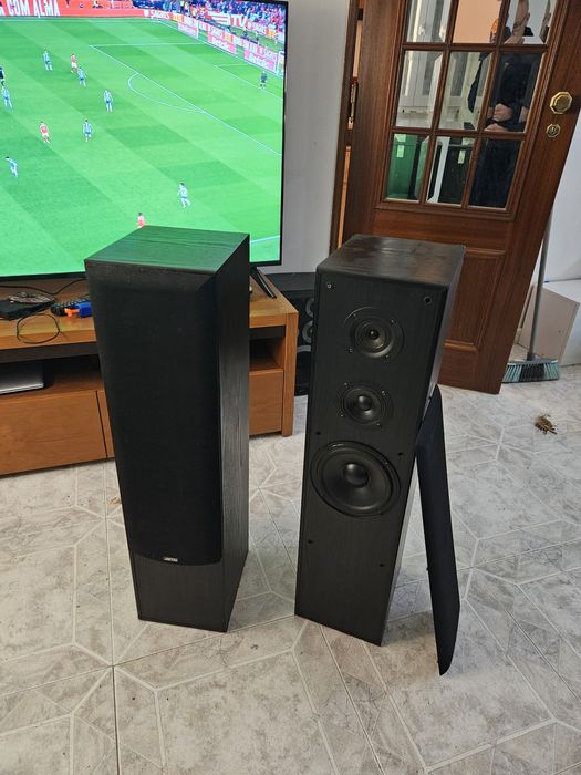 Colunas Jamo Studio 160