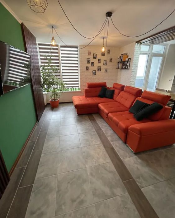 Продається 3к квартира 87 кв. по вул. Тролейбусна