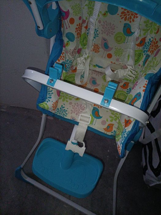 Cadeira de refeição para bebé