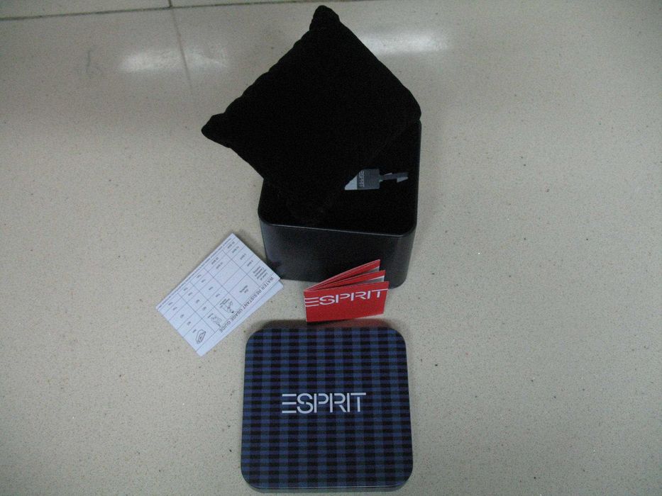 Caixa para relógio de marca Esprit