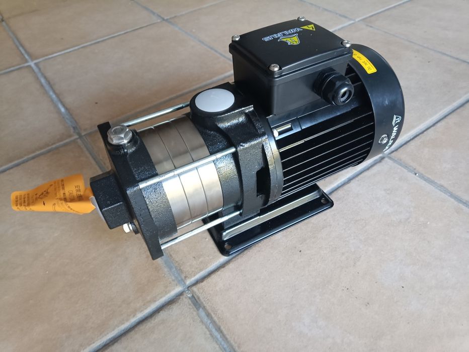 Vendo Bomba de água