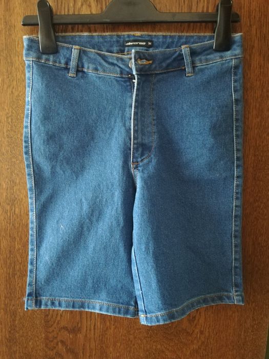 Krótkie jeansowe spodenki Diverse