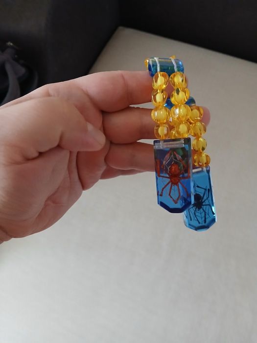 Чётки перекидные с оргстекла.