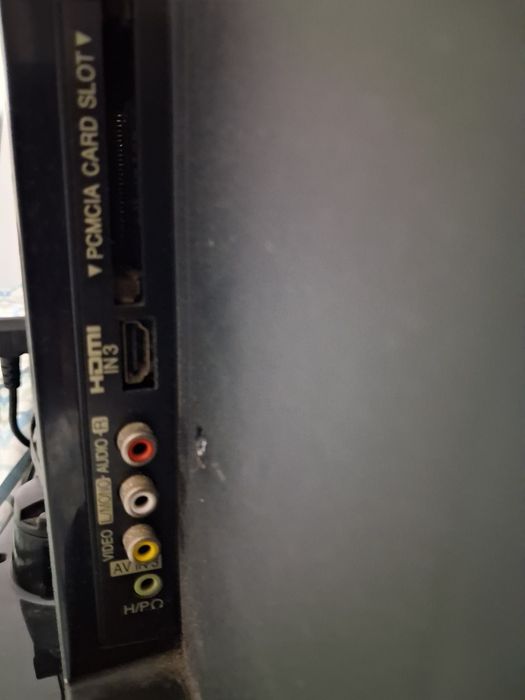 LCD  LG 32 polegadas ( Avaria só liga as vezes)