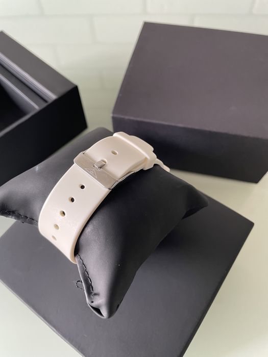 Годинник Element