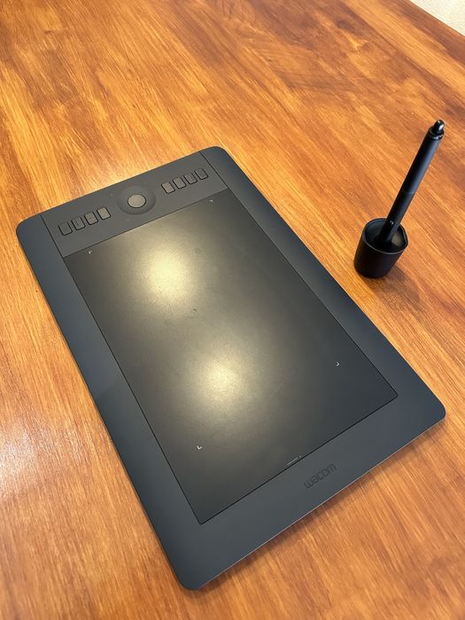 Wacom Intuos pro M PTH-651
