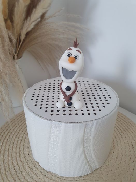 Figurka Olaf z masy cukrowej