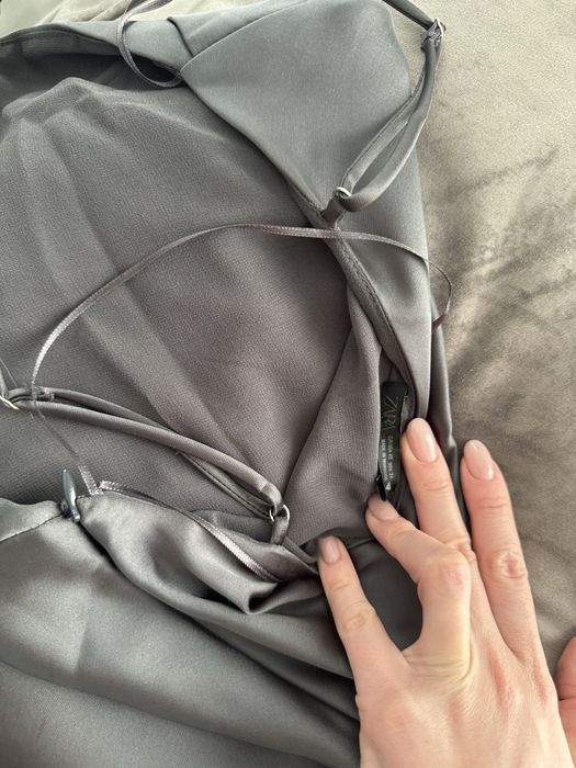 Сатинова сіра довга сукня zara xs