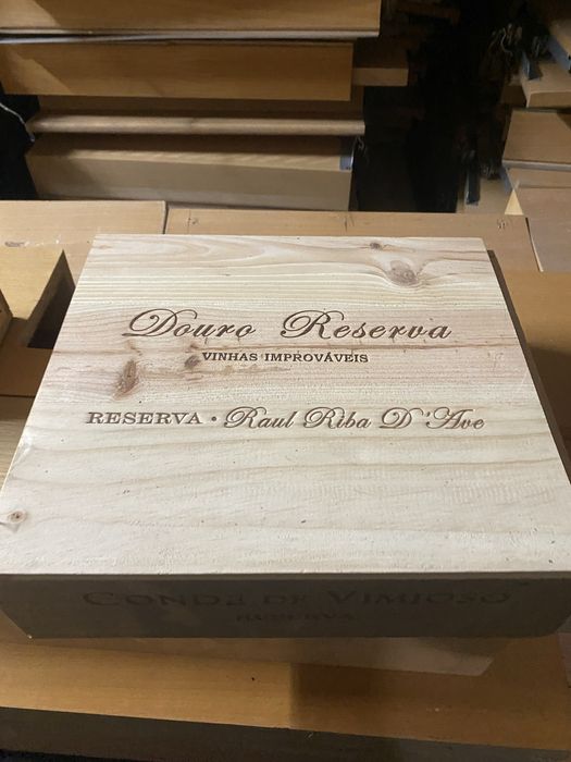Caixas de Vinho  madeira varios tamanho
