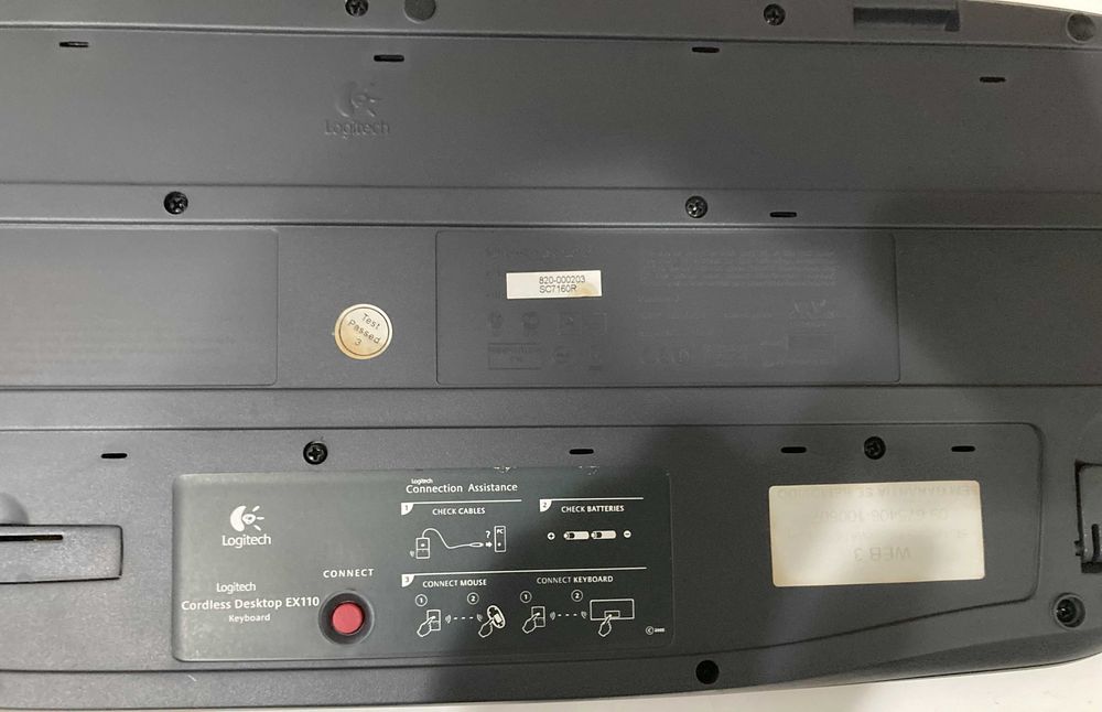 Teclado "qwerty" - LOGITECH - EX110 (sem fios)