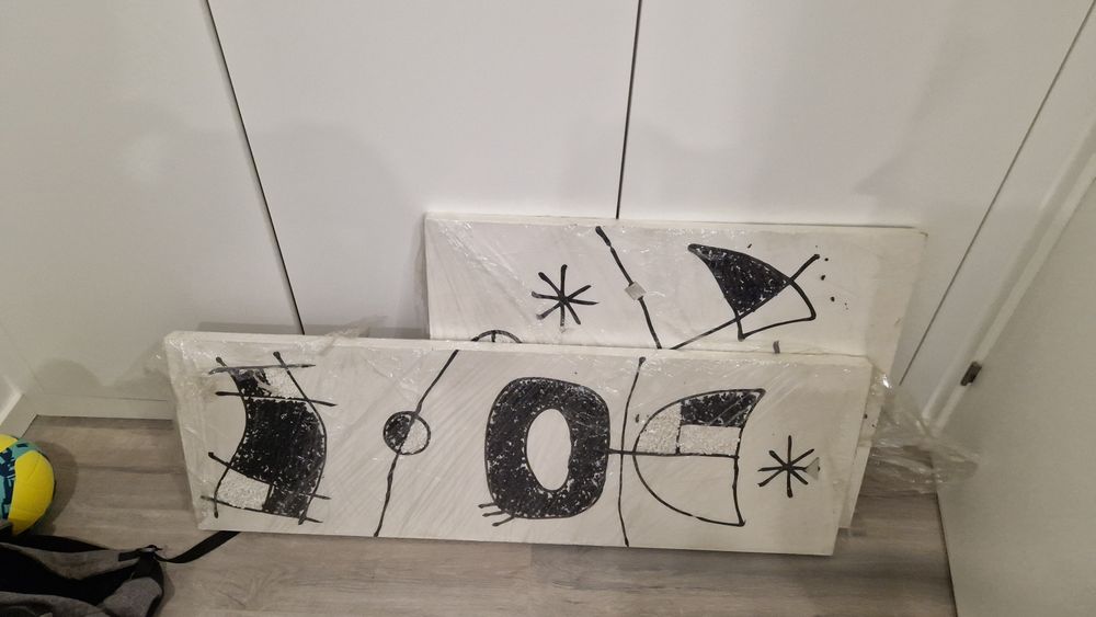 2 quadros de parede. Como novos. Comprados por 250 euros
