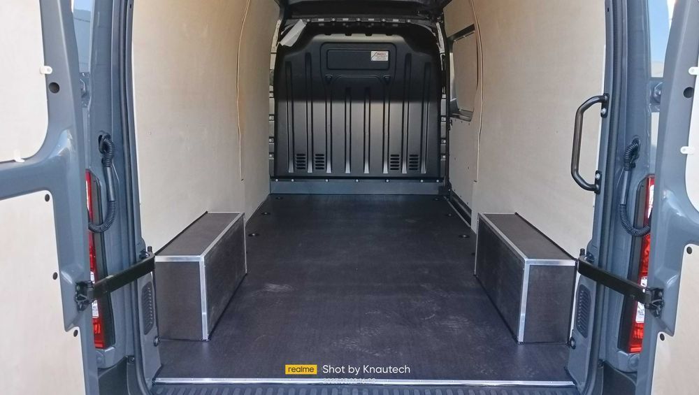 Renault Master L3H2 Zabudowa samochodu auta busa dostawczego