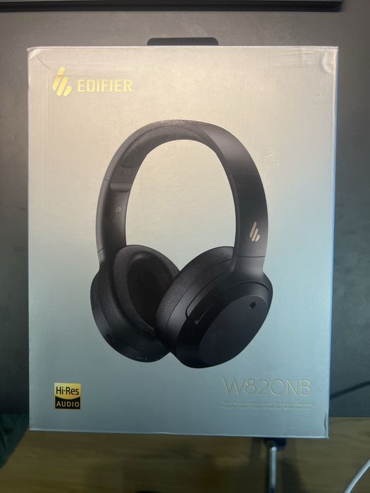 Headphones Edifier W820NB