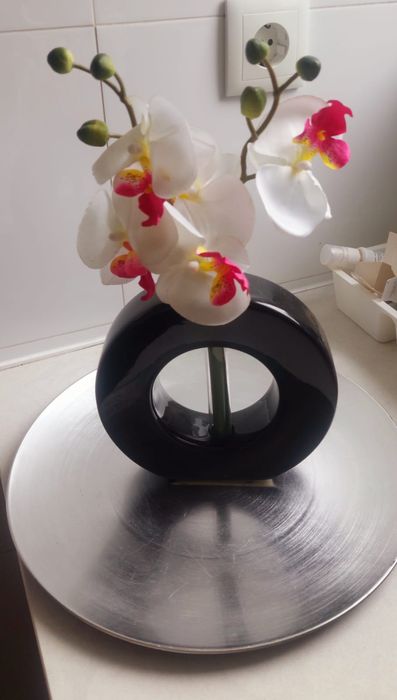 Duas jarras mais castiçal