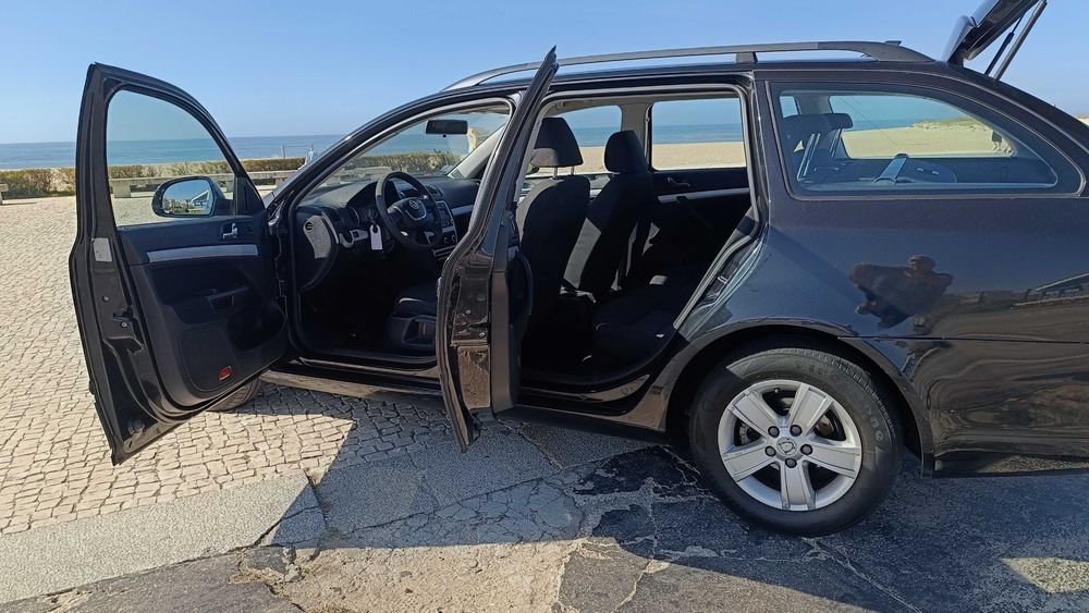 Vendo Skoda Octavia Break Diesel (características em anexo).