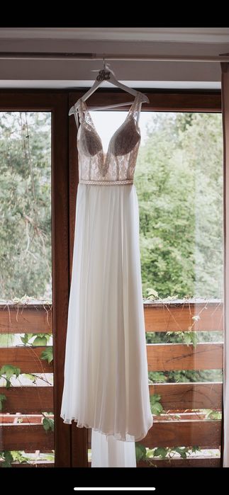 Muślinowa suknia ślubna