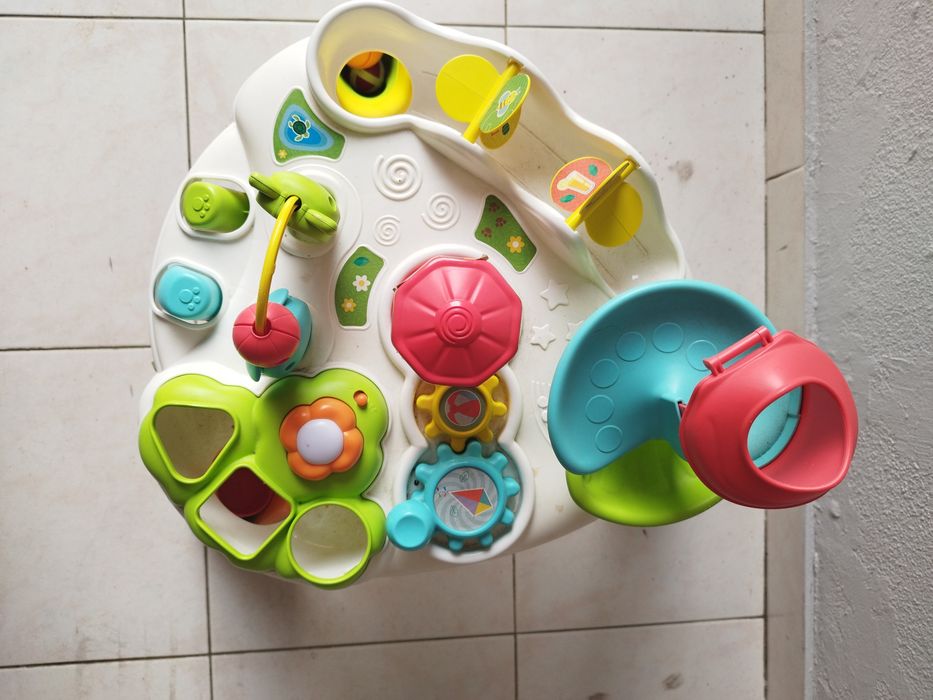 Mesa de Atividades Baby Park Clementoni
