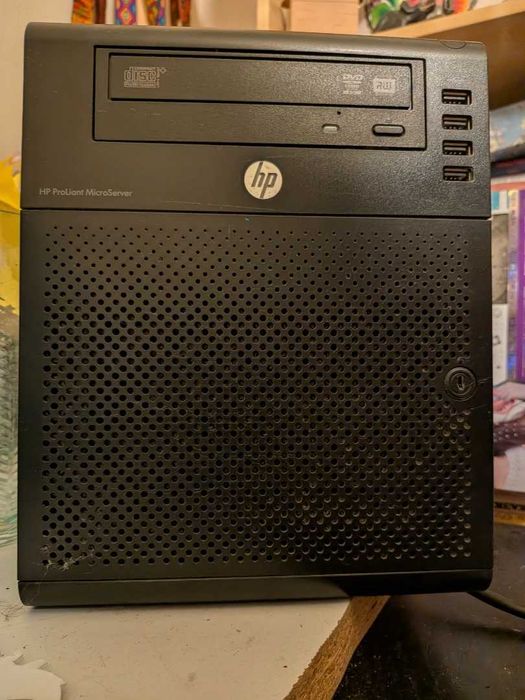 Мікросервер HP ProLiant MicroServer N40L, 16 ГБ DDR3, SSD 240 ГБ