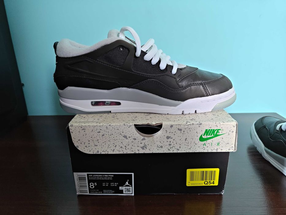 Buty Nike AIR JORDAN 4 RM r.42