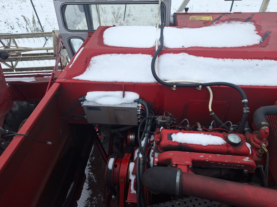 Комбайн Massey Ferguson 20 XP